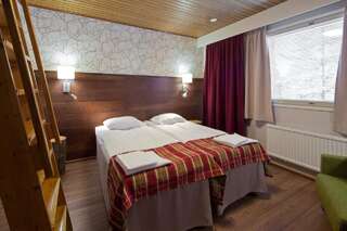 Отель Lapland Hotels Sirkantähti Леви Двухместный номер с 2 отдельными кроватями и сауной-2